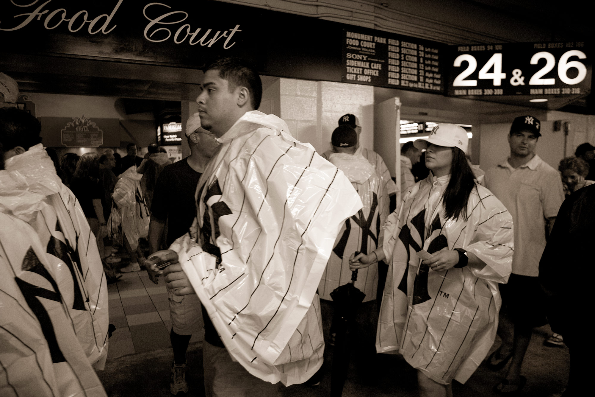 018_YankeeStadium_MG_6978bw_web_B