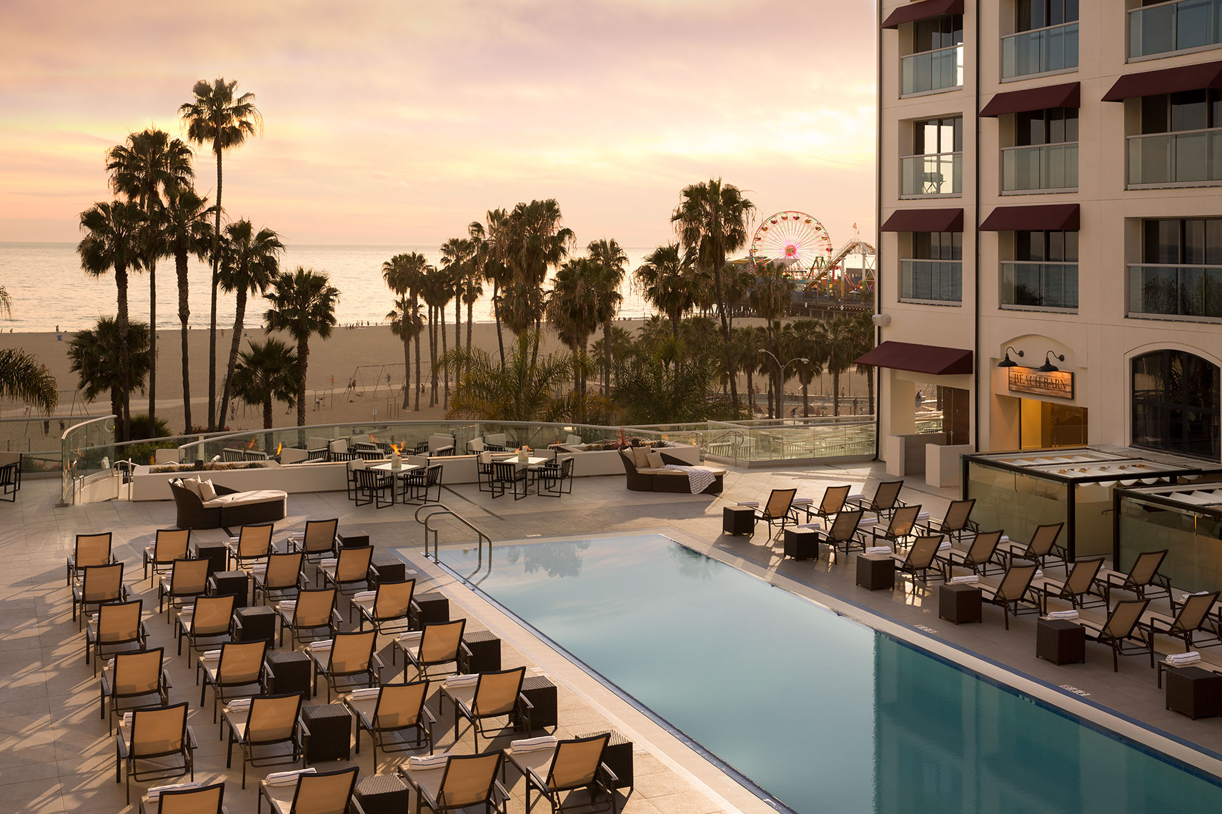 Loews_Santa_Monica_pool