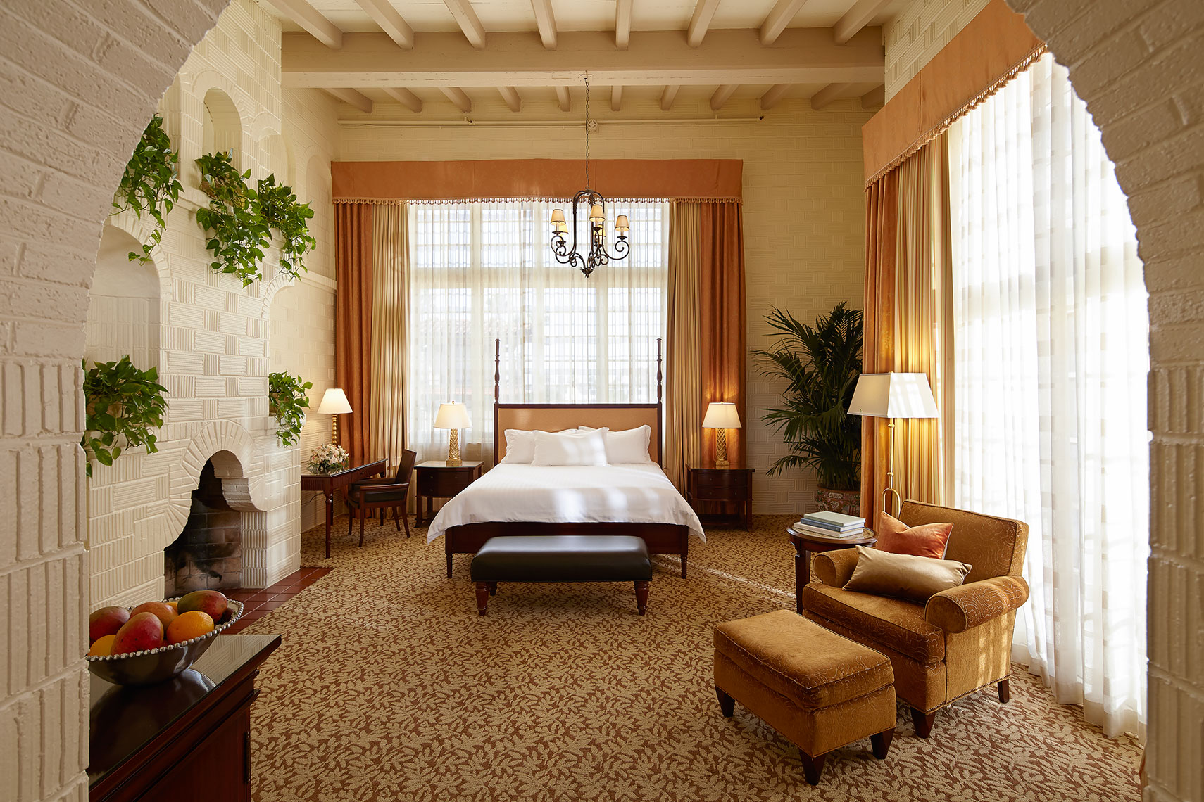 Mission_Inn_Guest_Room